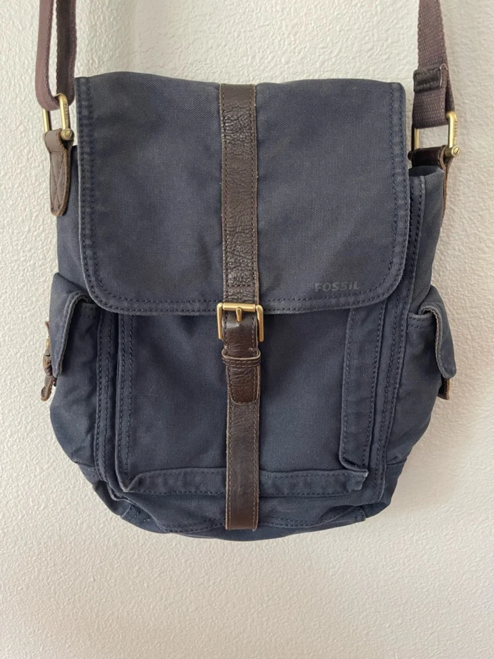 Fossil Canvas Navy Blue/Brown Messenger Carrier Commuter Bag Crossbody